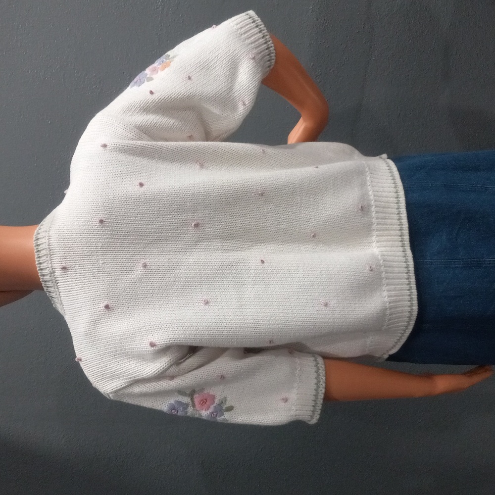 Jennifer Reed Floral Embroidered Sweater - Picture 4 of 14